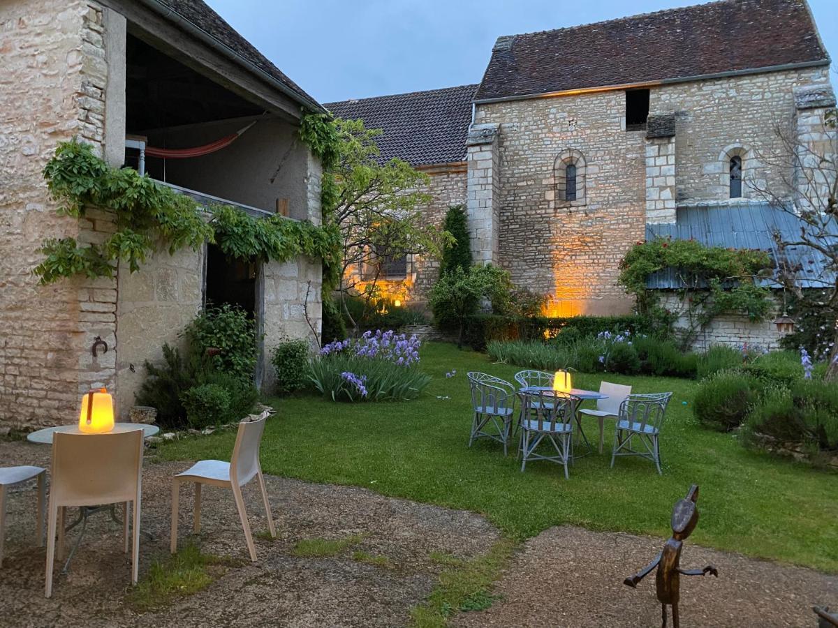 Le prieuré de Sainte Vertu Extérieur photo