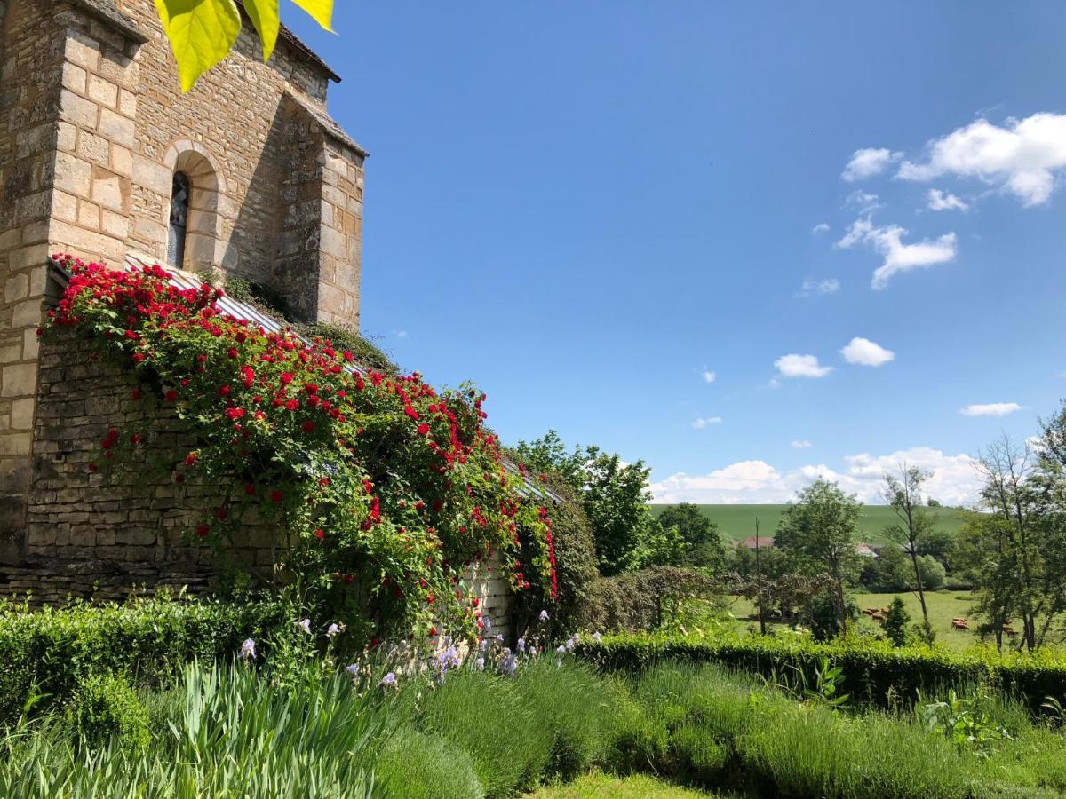 Le prieuré de Sainte Vertu Extérieur photo